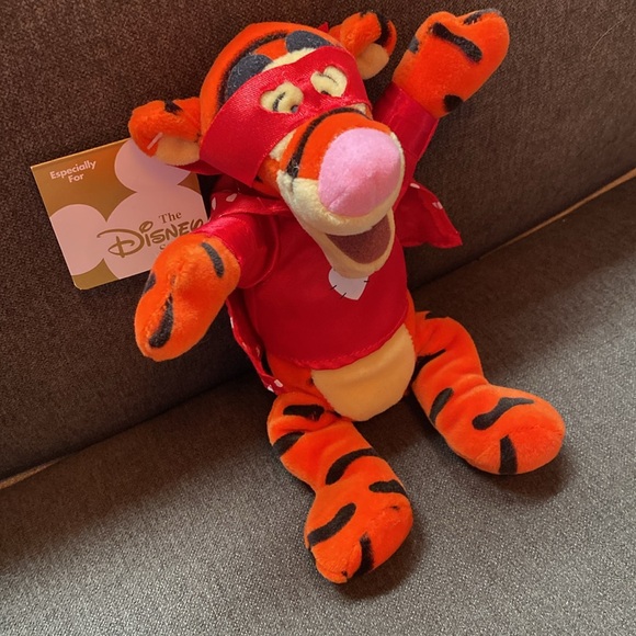 Super Lover Tigger!! - Picture 3 of 7